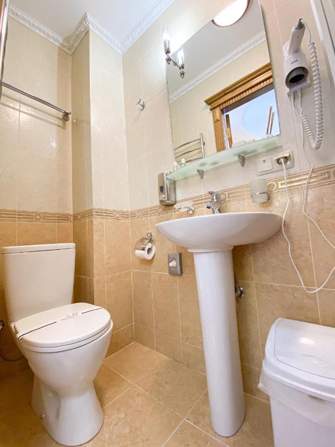 Петрос Family Hotel Yaremche Quarto foto