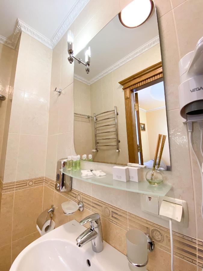 Петрос Family Hotel Yaremche Quarto foto